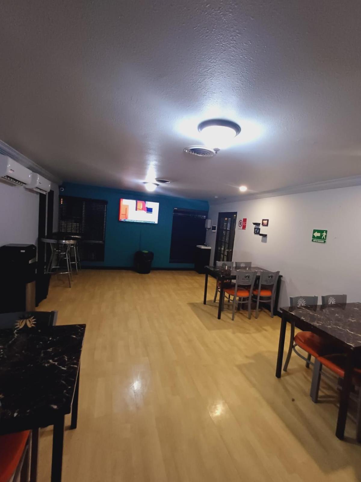 Hotel Hacienda Del Indio Mexicali Zewnętrze zdjęcie
