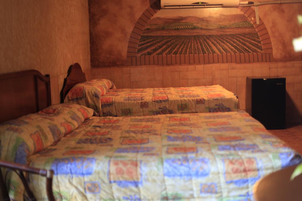 Hotel Hacienda Del Indio Mexicali Zewnętrze zdjęcie