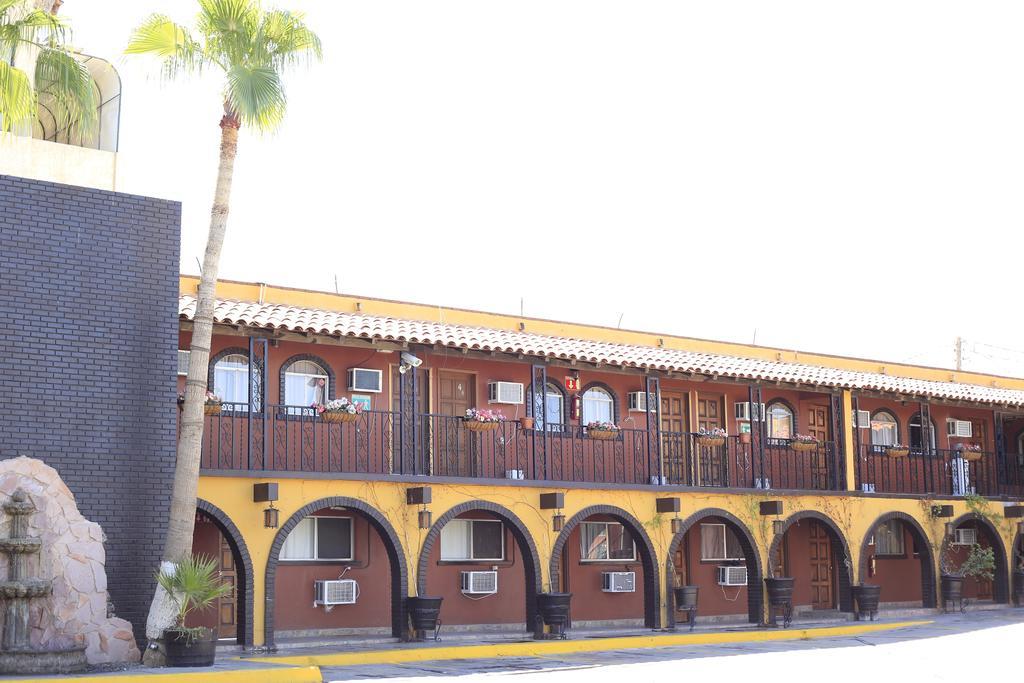 Hotel Hacienda Del Indio Mexicali Zewnętrze zdjęcie