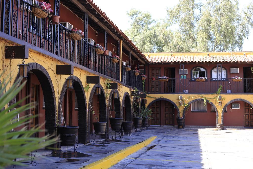 Hotel Hacienda Del Indio Mexicali Zewnętrze zdjęcie