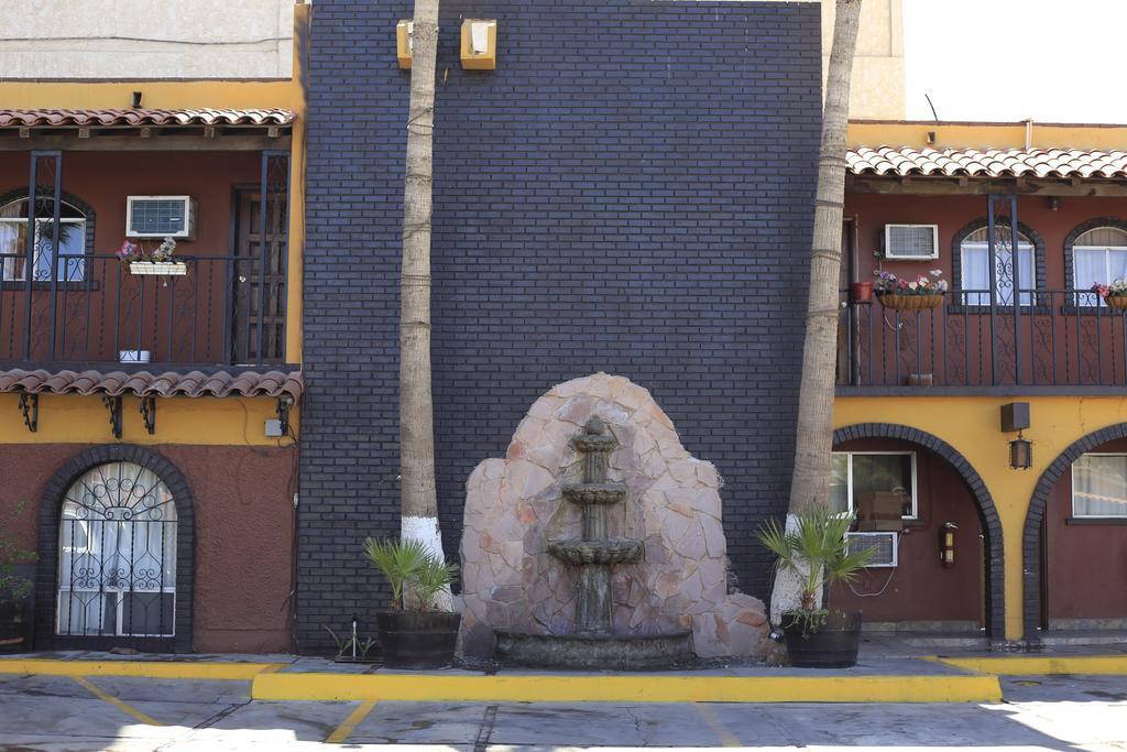 Hotel Hacienda Del Indio Mexicali Zewnętrze zdjęcie