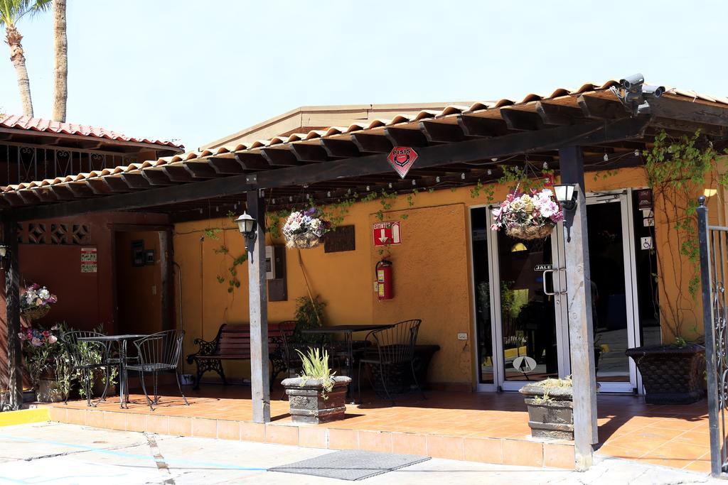 Hotel Hacienda Del Indio Mexicali Zewnętrze zdjęcie