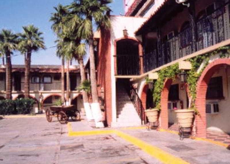 Hotel Hacienda Del Indio Mexicali Zewnętrze zdjęcie